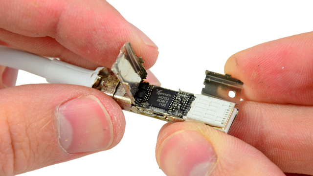 CableThunderbolt3_ifixit.jpg