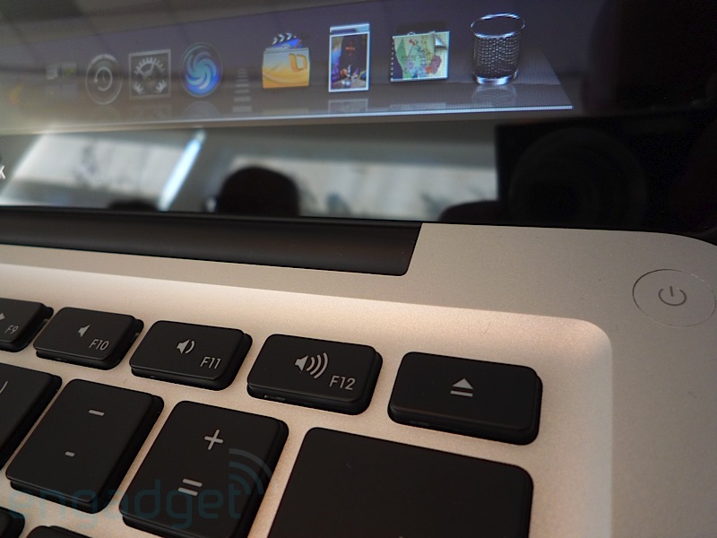 apple-new-macbook-hands-on-14.jpg