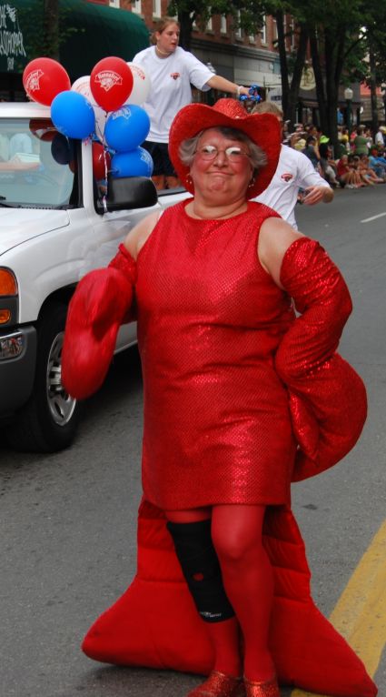 lobster-parade-8-6-07.jpg