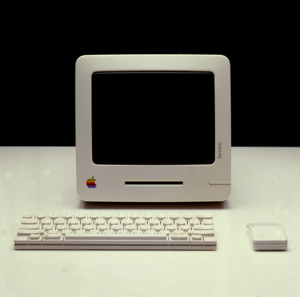 Snowwhite%20Mac%20(1983)%20(1).JPG