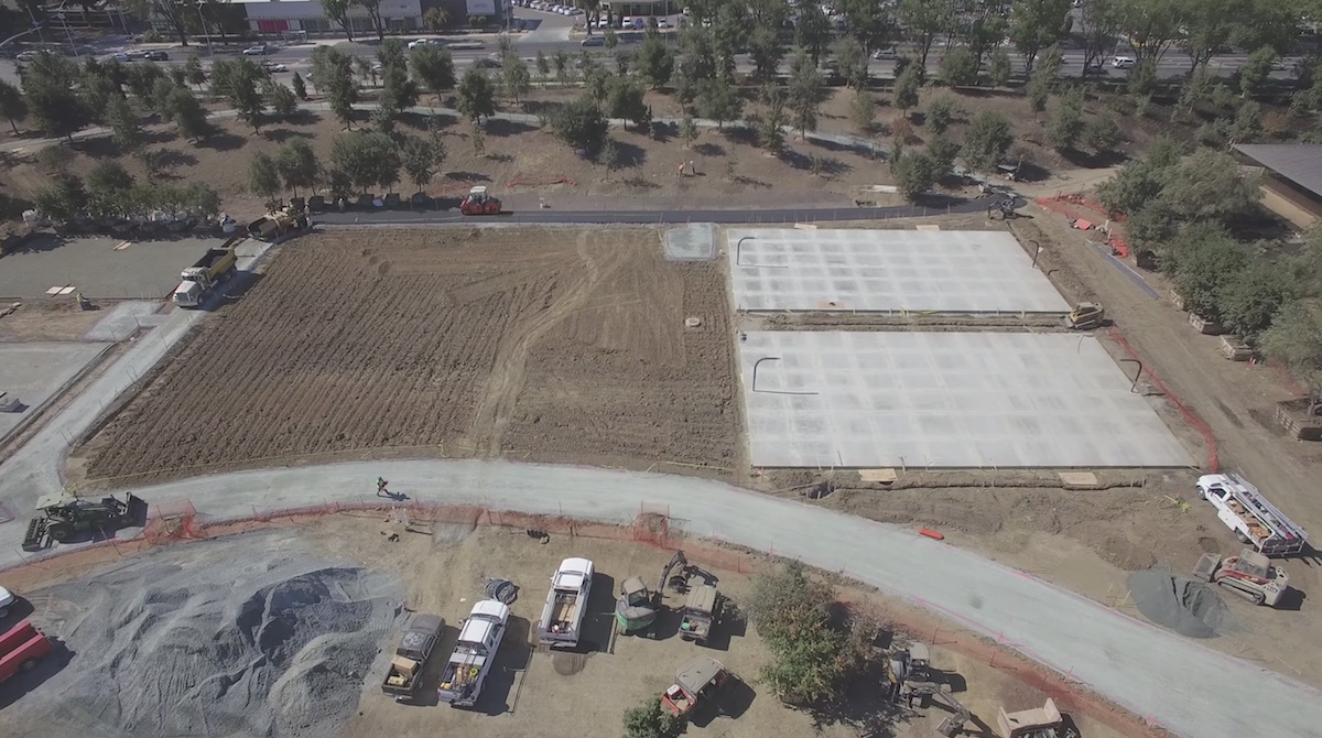 apple-park-basketball-courts.jpg