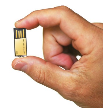 SuperTalent_8GB_Pico_Gold_1.jpg