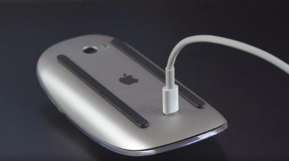 magic_mouse_2_charging-590x330.jpg