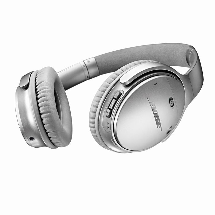 QuietComfort_35_wireless_headphones_-_Silver.jpg