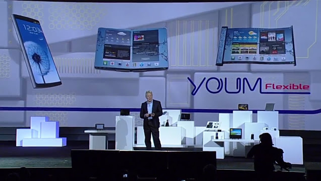 CES-2013-Samsung-Shows-Prototypes-with-YOUM-Flexible-OLED-5.jpg