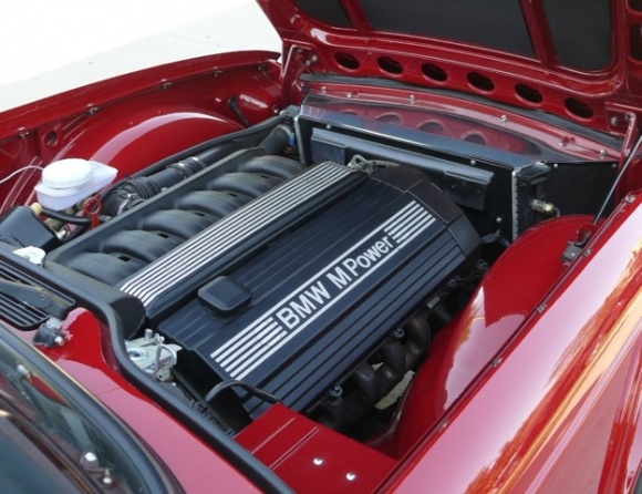 1973_Triumph_TR6_Restomod_BMW_Power_Roadster_For_Sale_Engine_resize.jpg