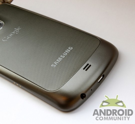Galaxy-Nexus-AC-Back-540x498.jpg