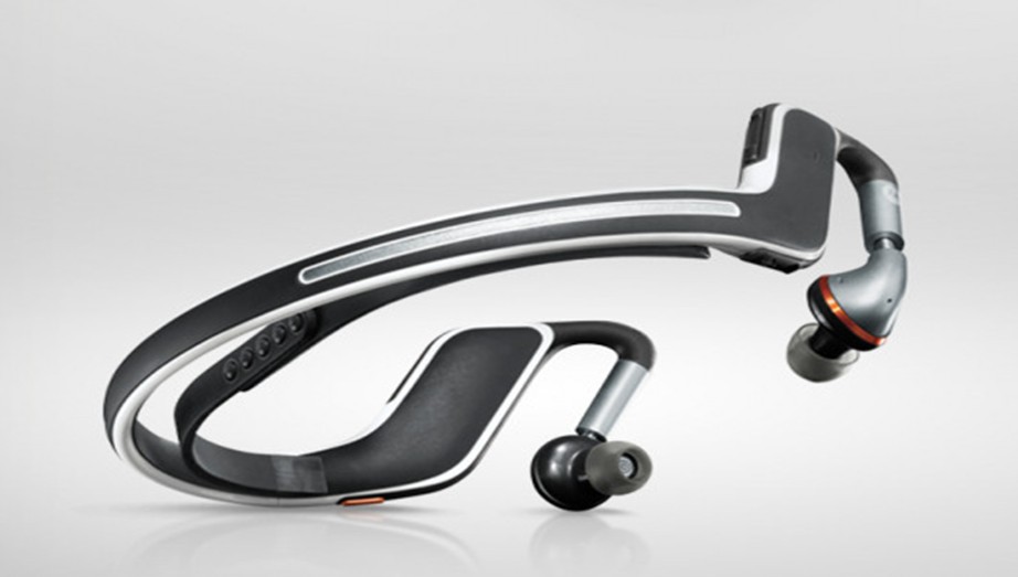 2013-newest-Stereo-Portable-font-b-sport-b-font-headset-In-ear-font-b-Headphones-b.jpg