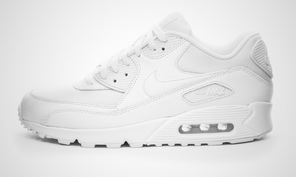 nike-537384-111-airmax90-essential-white-01-537384-111.jpg