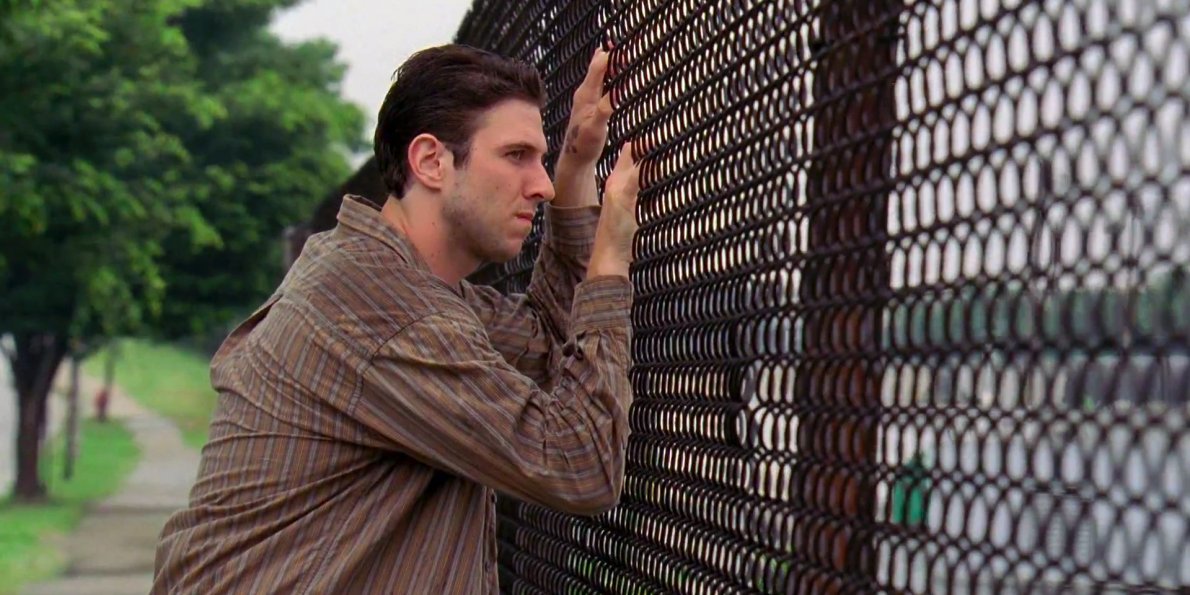 the-actor-who-played-this-unforgettable-role-on-the-wire-was-almost-fired-on-his-very-first-day.jpg