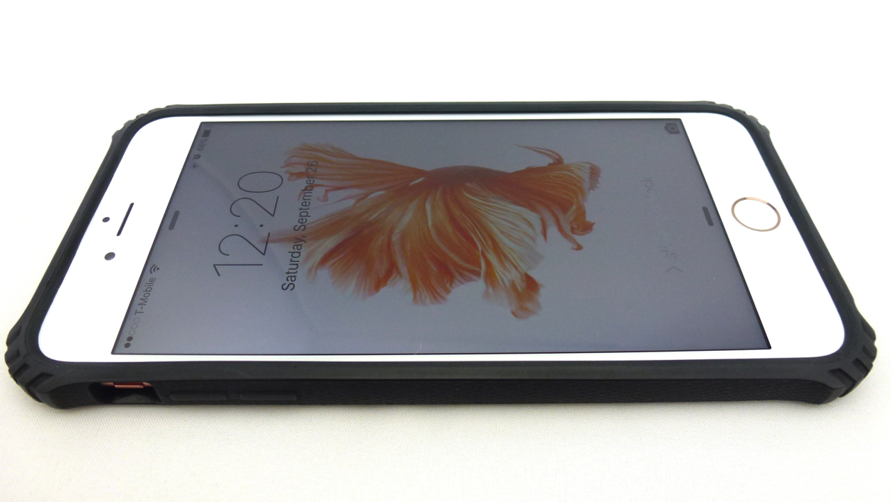 Griffin-Survivor-Core-on-iPhone-6s-Plus-Front.jpg