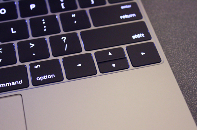 apple-macbook-2015-arrow-keys_slideshow_main.jpg