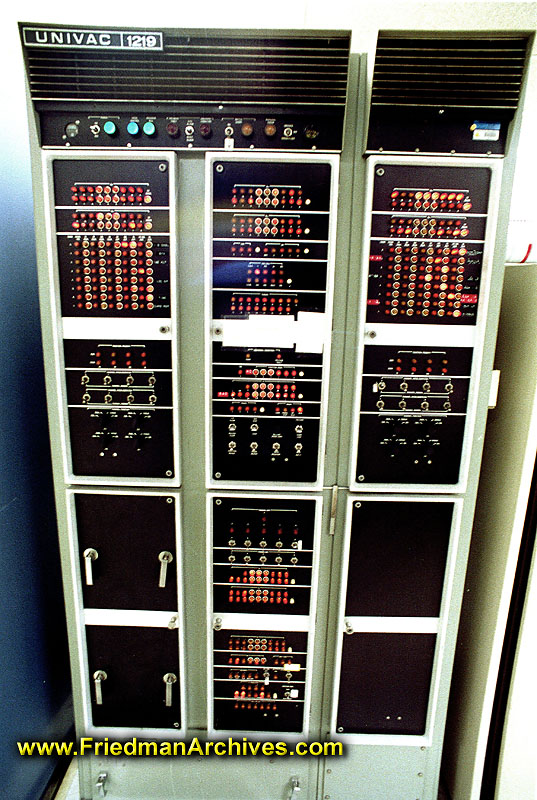JPL%20Univac%201219%208x12%20300%20dpi.jpg