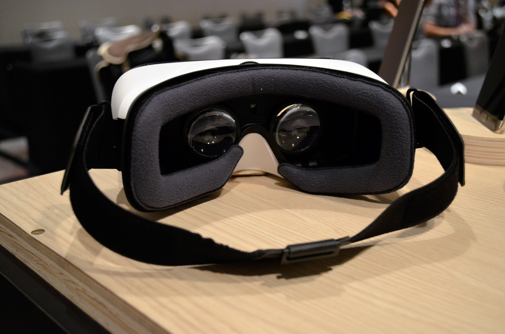Samsung vr oculus. Samsung Gear VR. Samsung Gear VR Oculus. Самсунг Геар шлем. Oculus Rift s Gear.