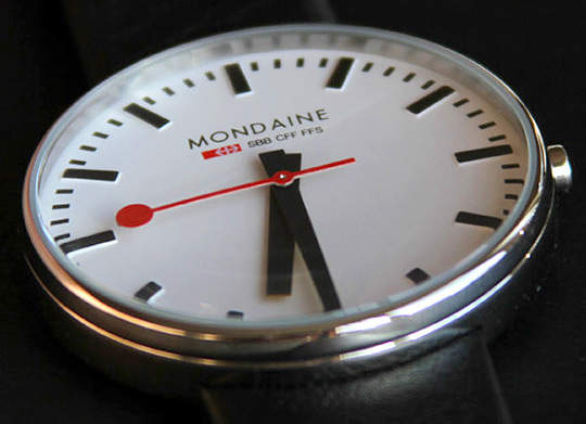 mondaine-railway-giant-watch-selectism-0.jpg