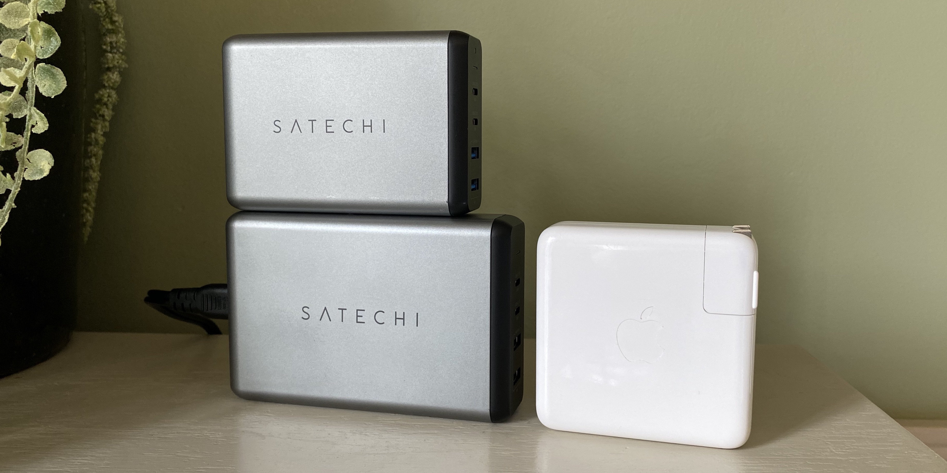 review-satechi-108W-usb-c-charger-multiple-apple-devices-size-comparison.jpeg