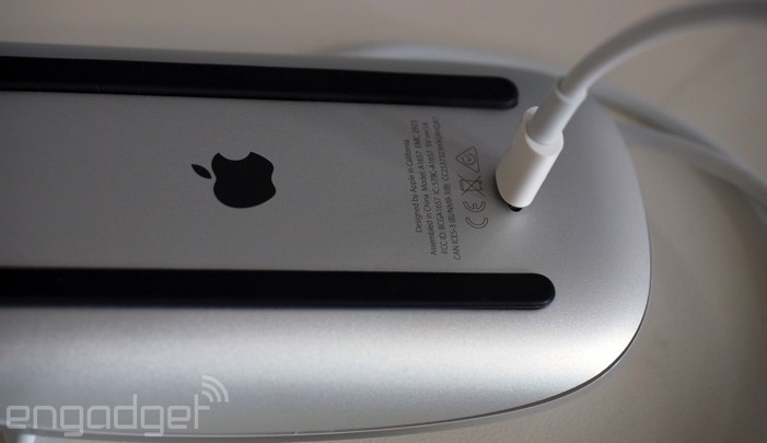 apple_magic_mouse_2_charging_port_bottom_engadget.jpg