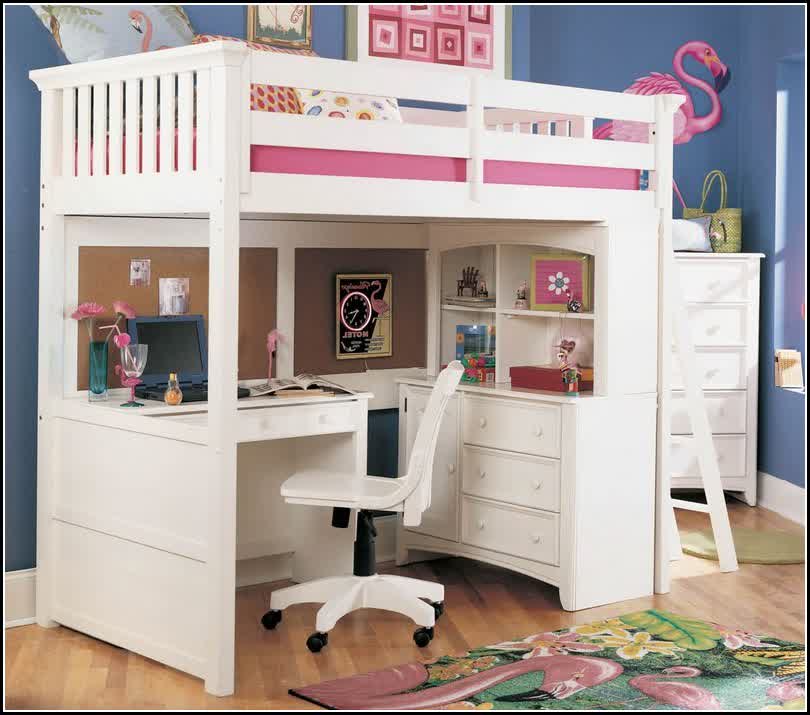 Simple-white-bunk-with-desk-movable-chair-and-stairs-for-kid-corner-storage-unit-in-white-nature-themed-carpet-for-a-bedroom-.jpg
