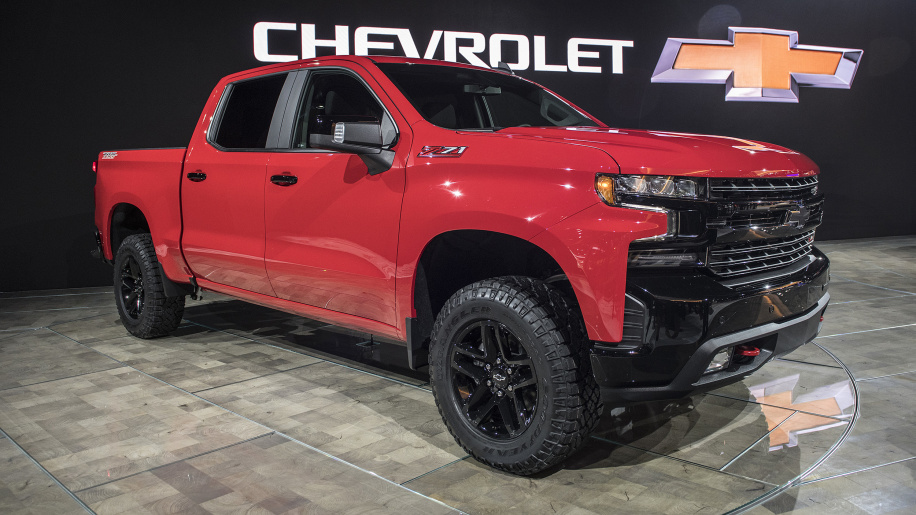 01-2019-chevrolet-silverado-trail-boss-detroit-1.jpg