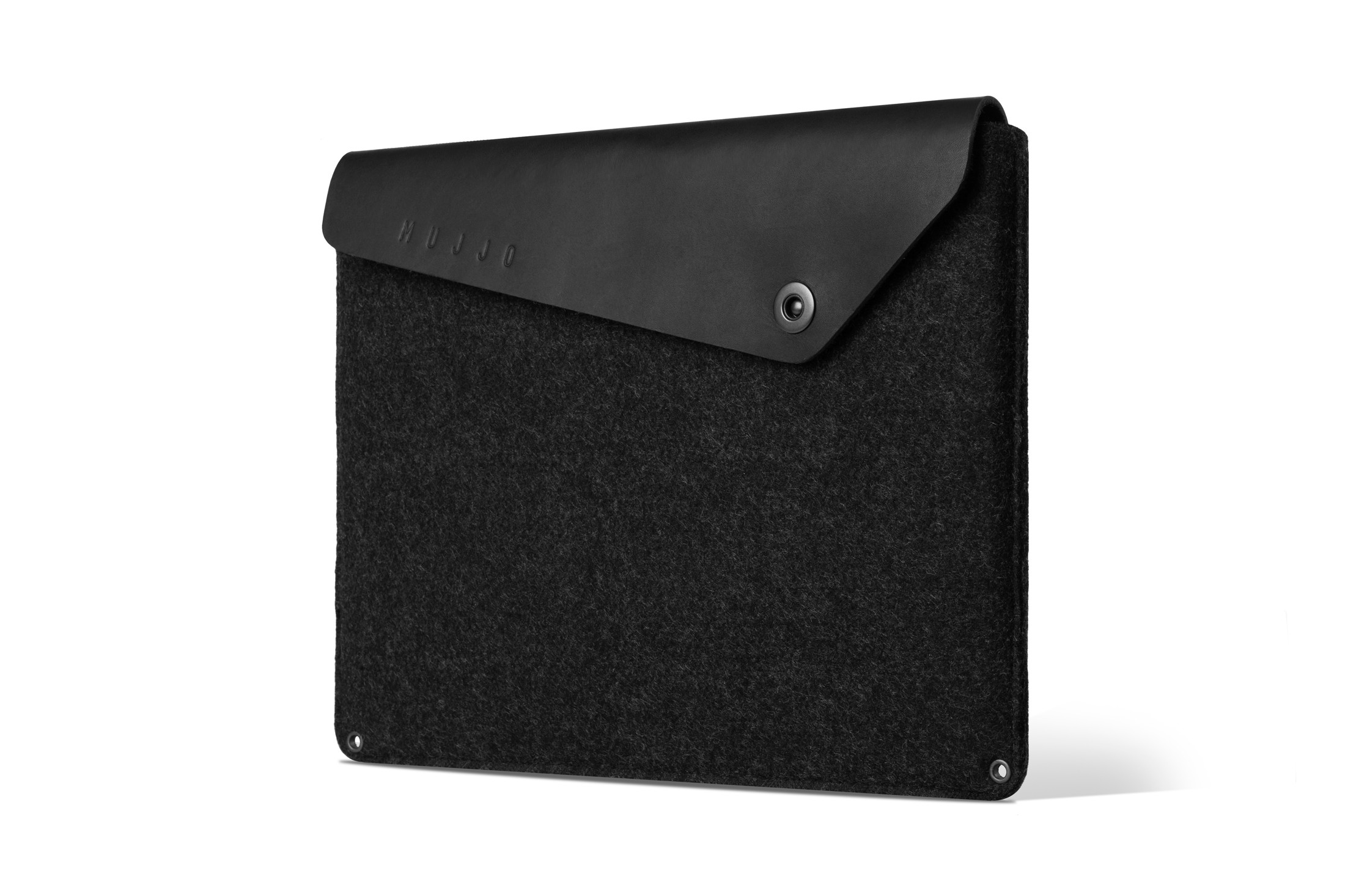 13_macbook_air_pro_retina_sleeve_-_black_-_studio_-_002_8.jpg