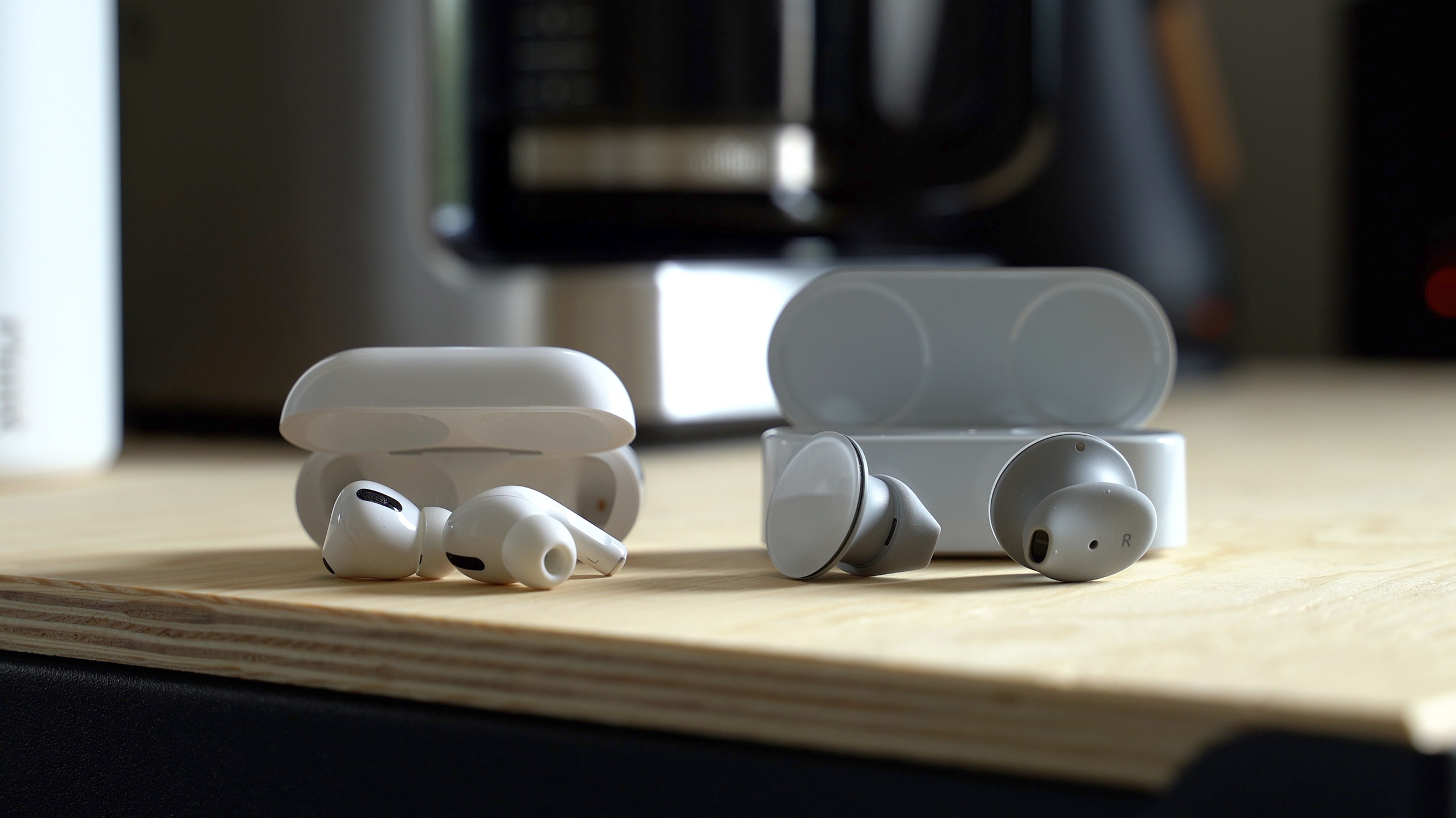 Microsoft's Surface Earbuds vs. AirPods | MacRumors Forums